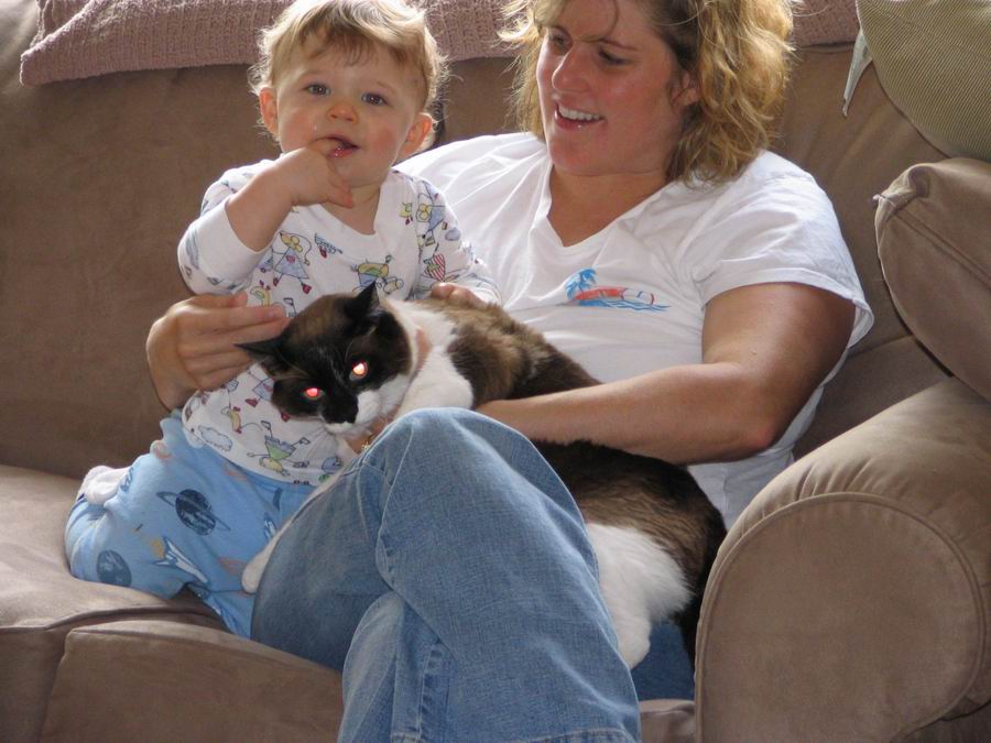 Garin hanging out with Mommy & kitty